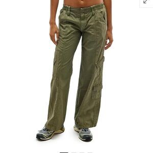 BDG Olive Green Y2K cargo Low Rise Utility Styling Relaxed Fit pants Sz Small